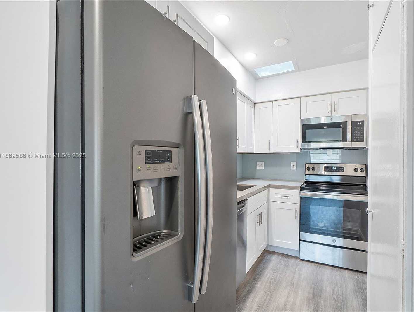 Small Image of 2901 POLK ST #5, Hollywood Number 4