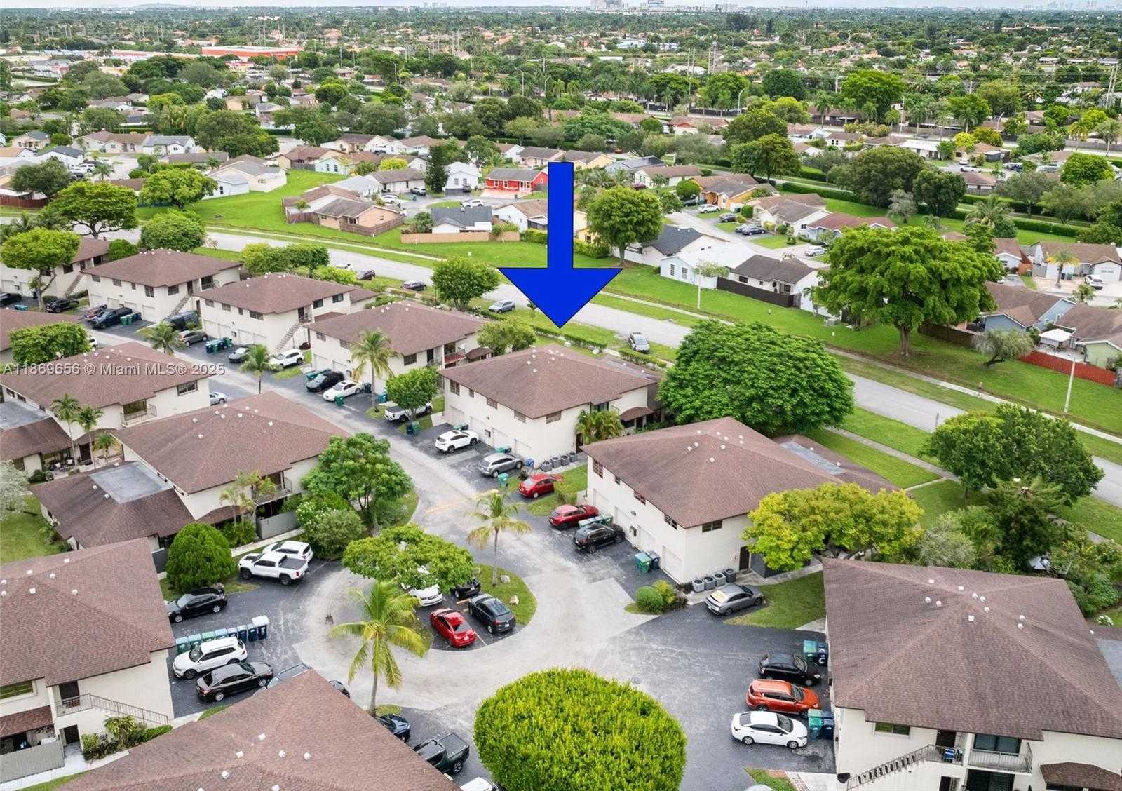 Small Image of 4605 SOUTH WEST 139TH CT #814, Miami Number 30