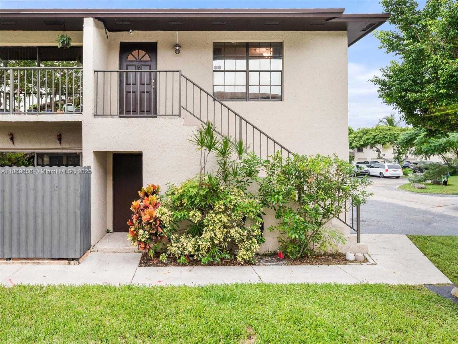 Small Image of 4605 SOUTH WEST 139TH CT #814, Miami Number 6
