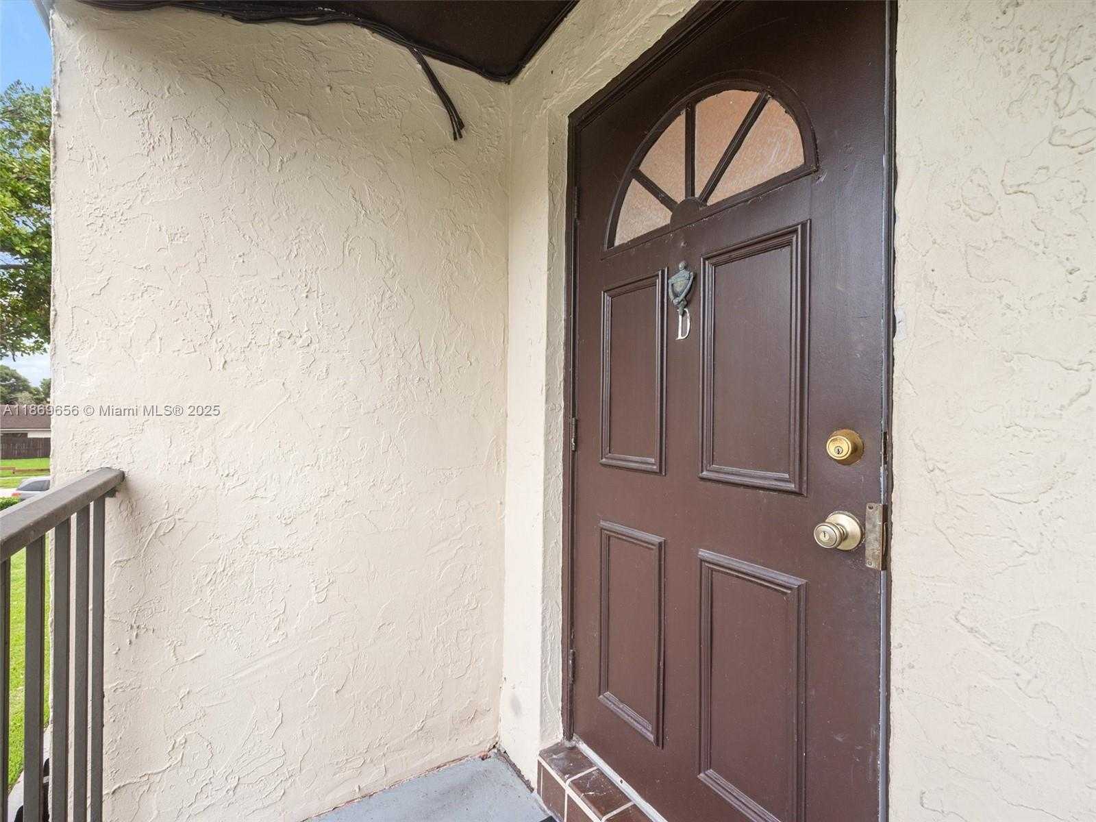 Small Image of 4605 SOUTH WEST 139TH CT #814, Miami Number 8