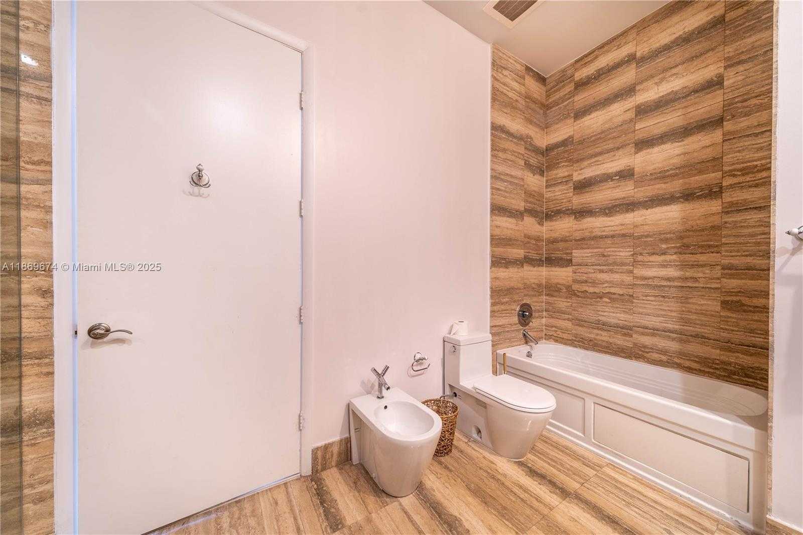 Small Image of 16001 COLLINS AVE #4305, Sunny Isles Beach Number 13
