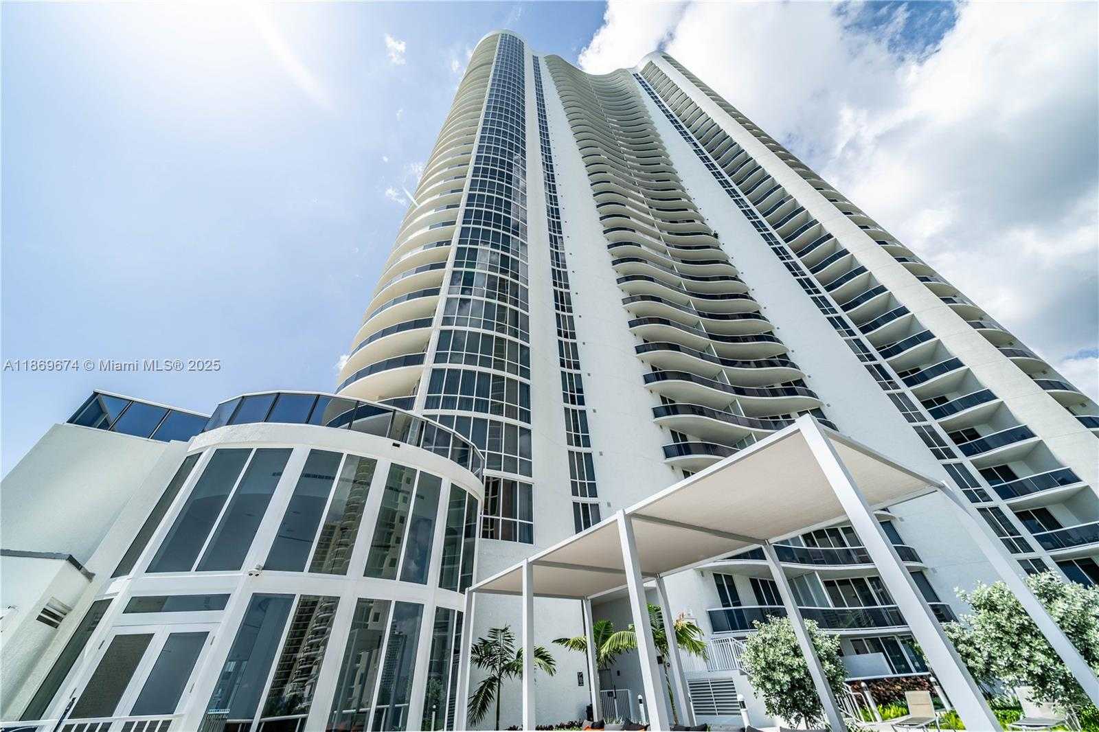 Small Image of 16001 COLLINS AVE #4305, Sunny Isles Beach Number 26