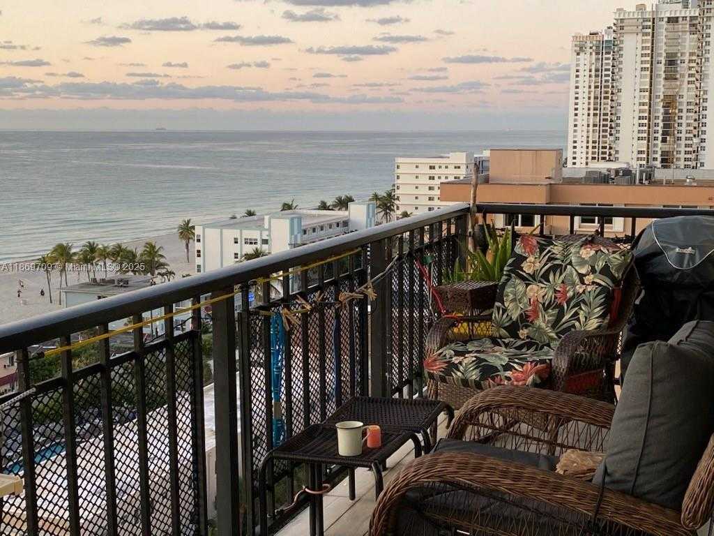Small Image of 1501 SOUTH OCEAN DR #1403, Hollywood Number 2