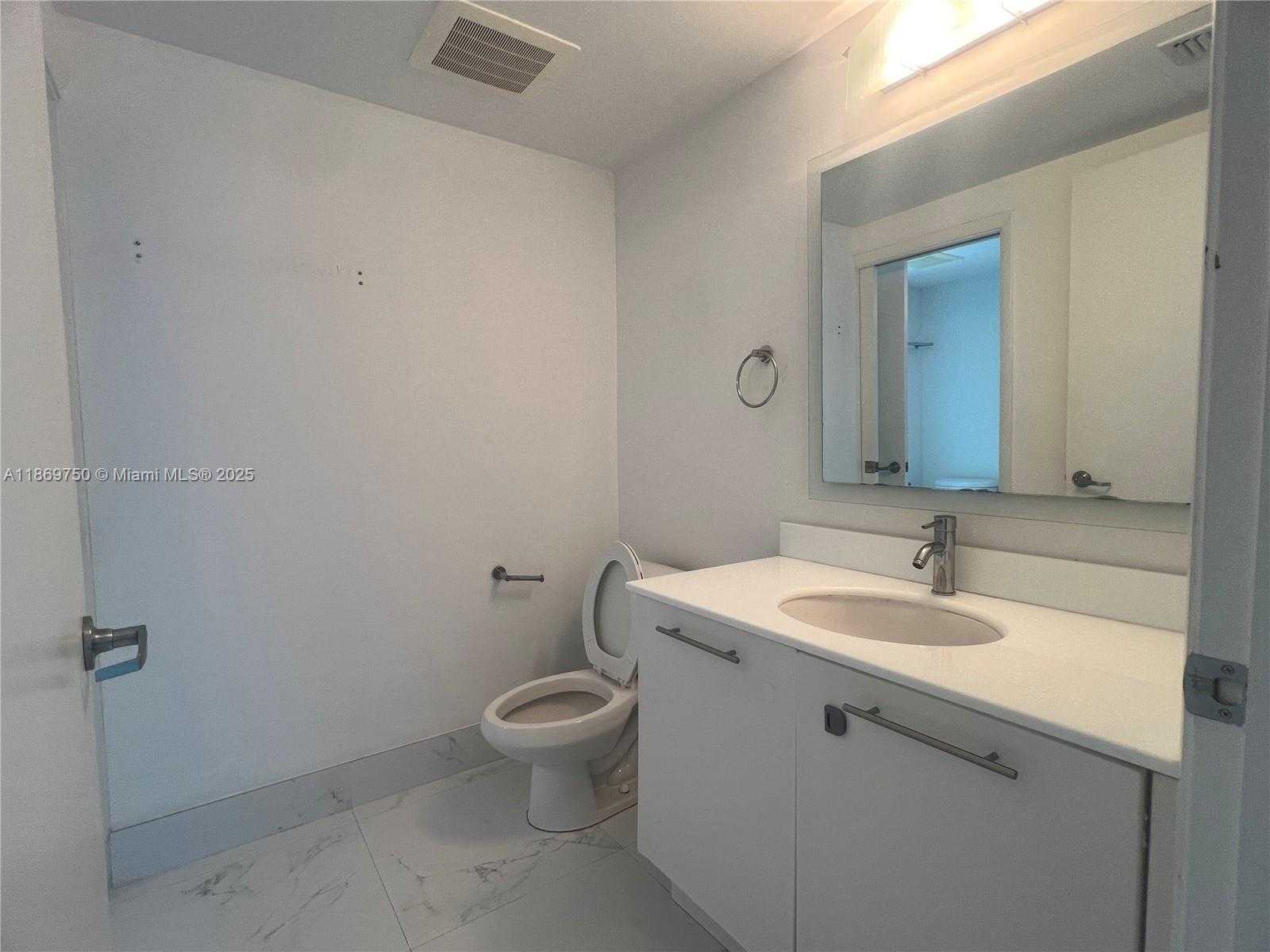 Small Image of 92 SOUTH WEST 3RD ST #3803, Miami Number 22