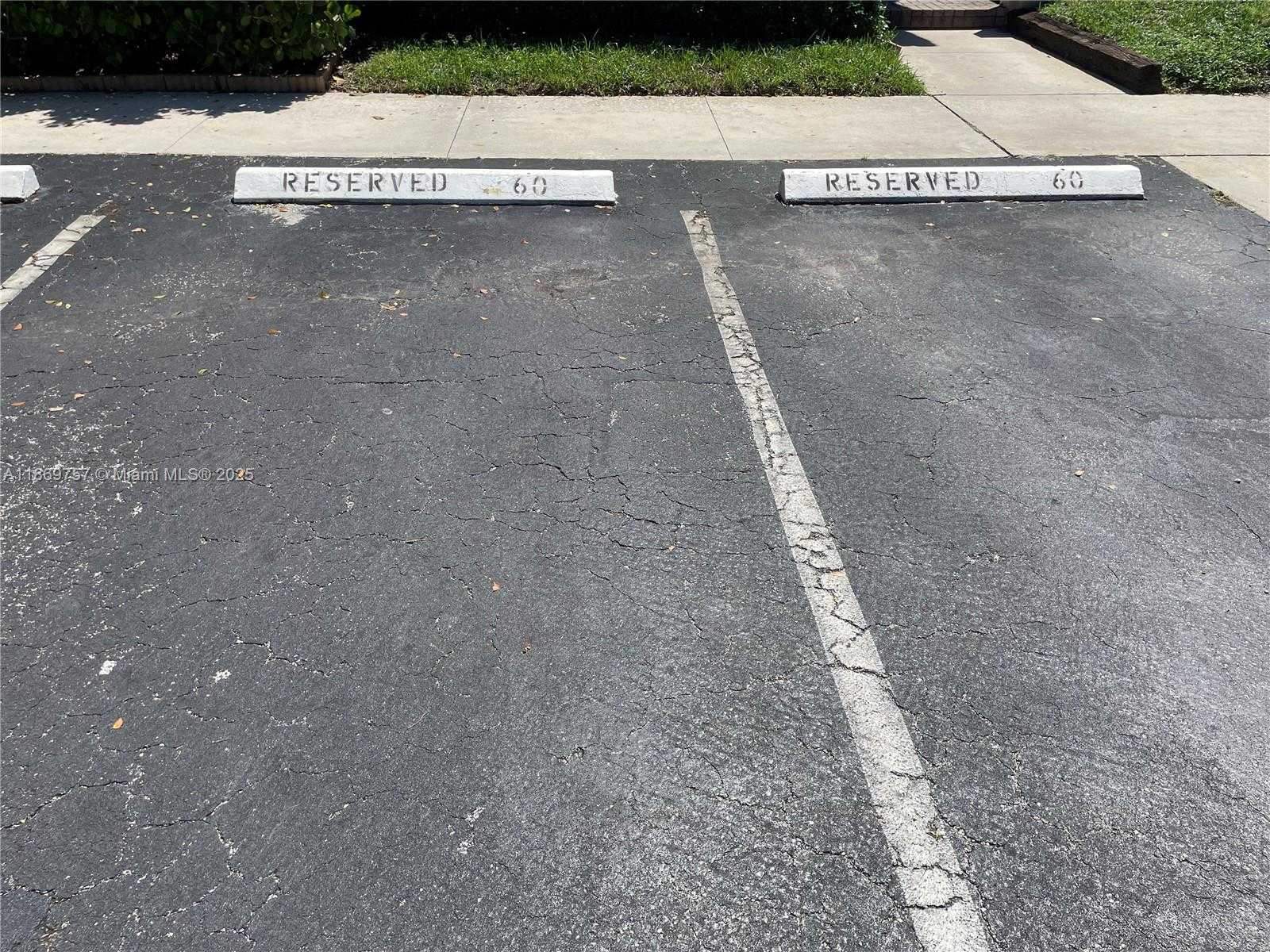 Small Image of 5002 SHERIDAN ST #1, Hollywood Number 31