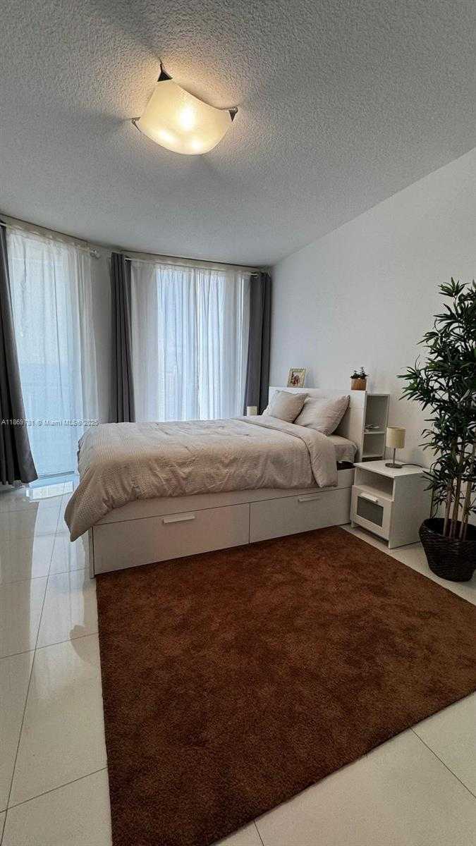 Small Image of 185 SOUTH WEST 7TH ST #2808, Miami Number 28
