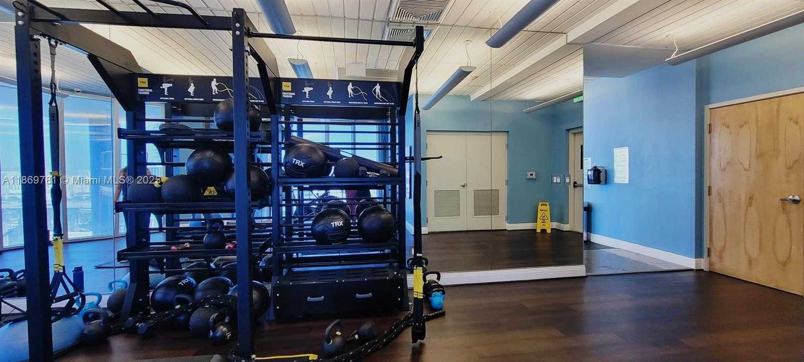 Small Image of 185 SOUTH WEST 7TH ST #2808, Miami Number 37