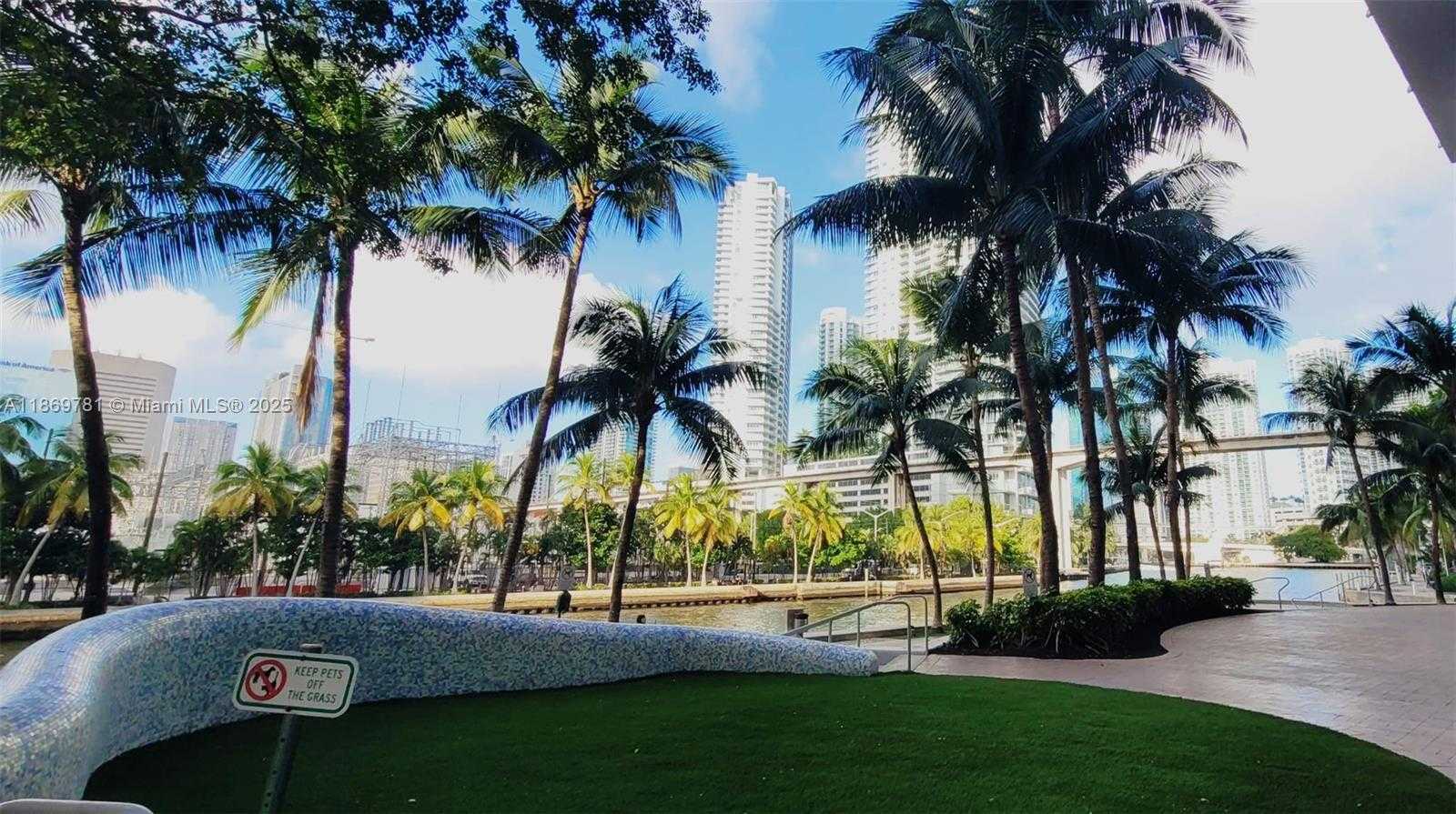 Small Image of 185 SOUTH WEST 7TH ST #2808, Miami Number 45