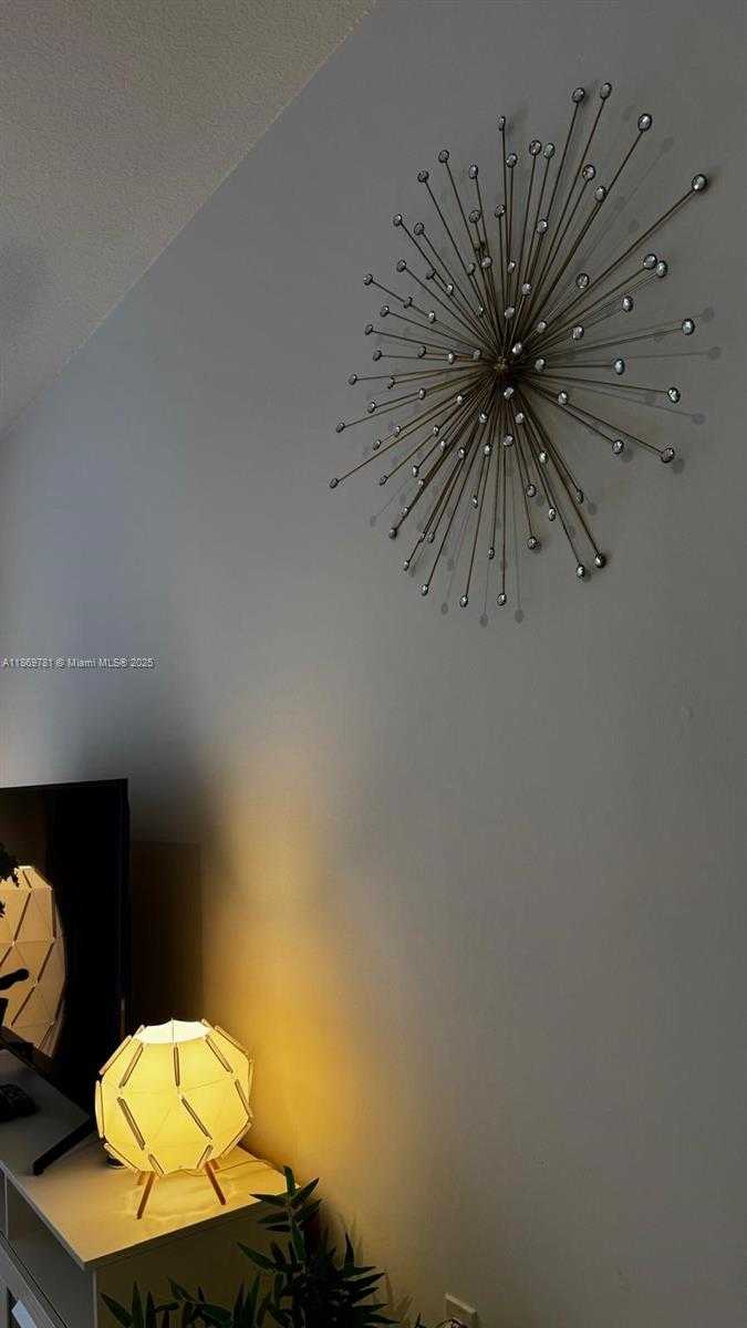 Small Image of 185 SOUTH WEST 7TH ST #2808, Miami Number 6