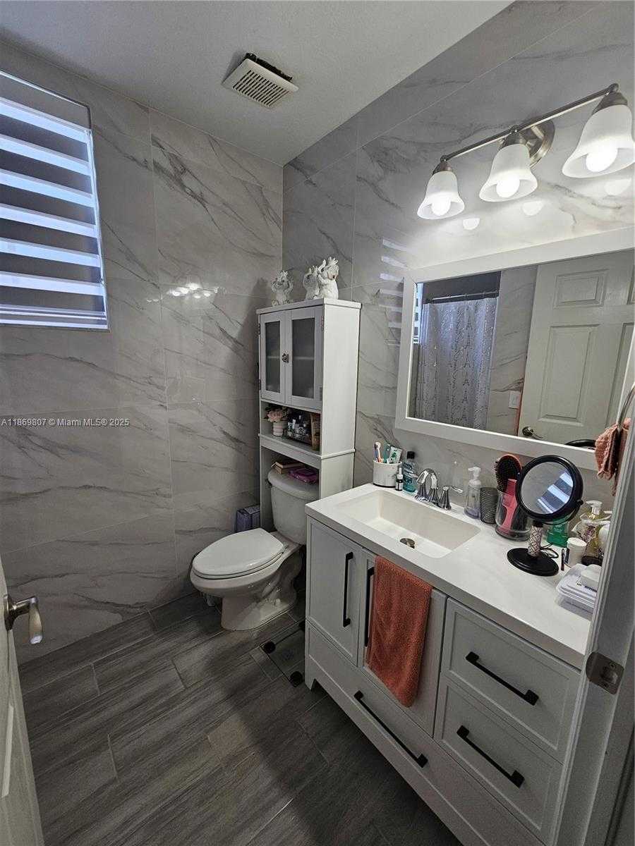 Small Image of 9209 SOUTH WEST 227TH ST #1, Cutler Bay Number 13