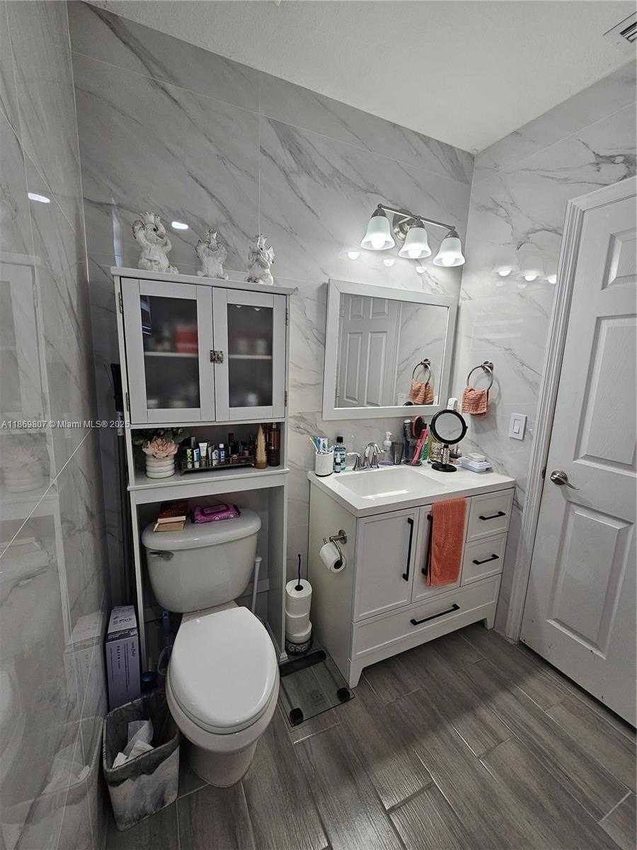 Small Image of 9209 SOUTH WEST 227TH ST #1, Cutler Bay Number 14