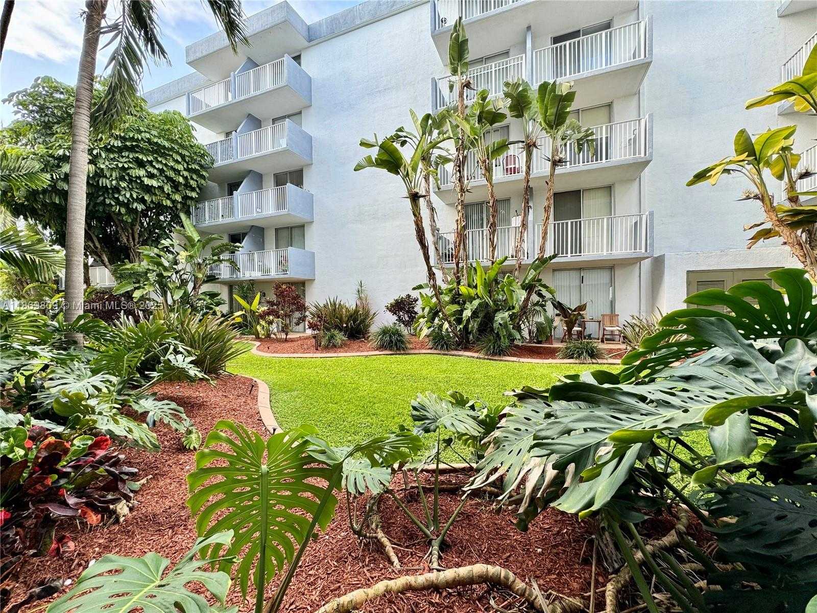 Small Image of 1801 SOUTH TREASURE DR #109, North Bay Village Number 24