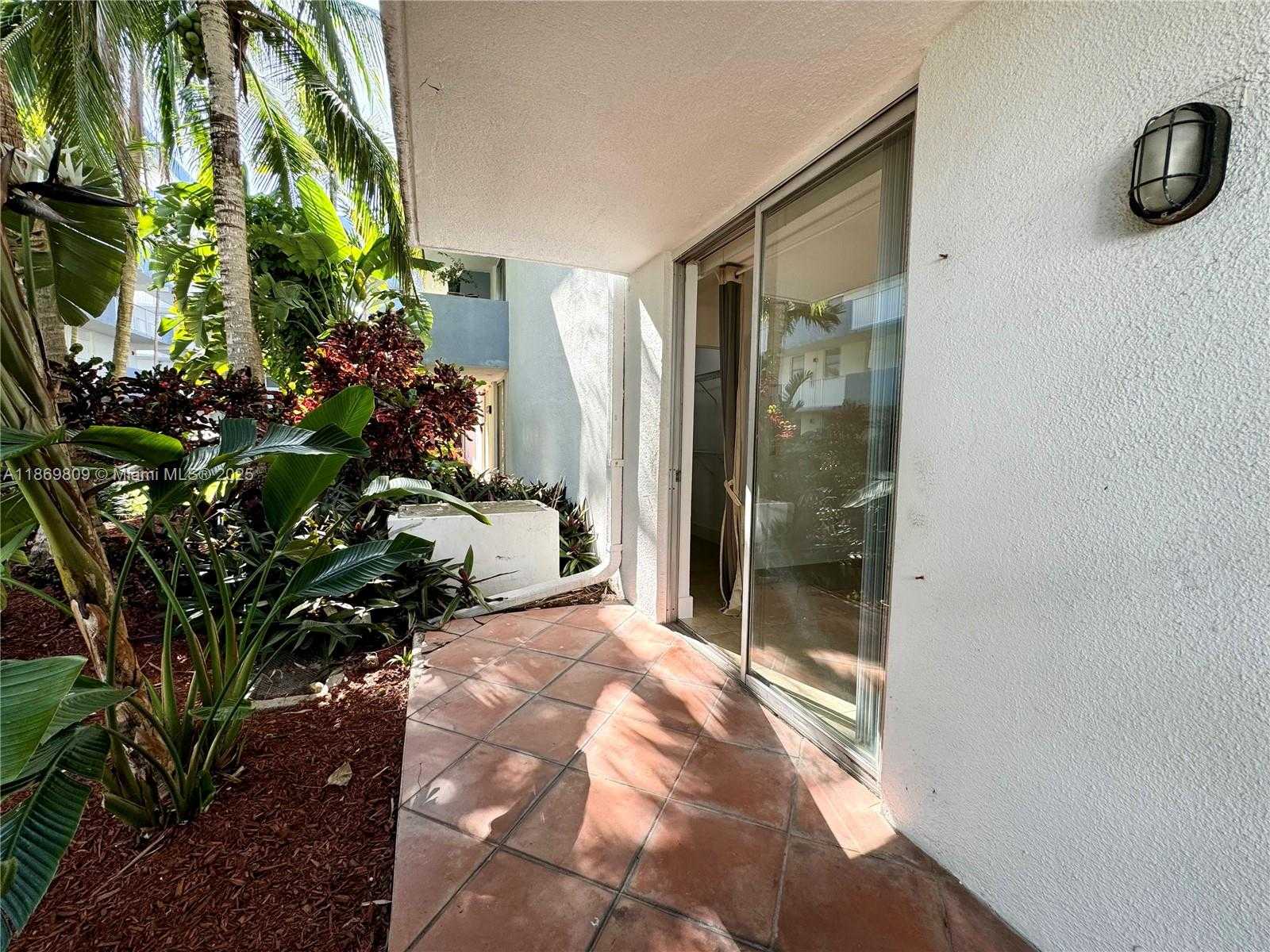 Small Image of 1801 SOUTH TREASURE DR #109, North Bay Village Number 8