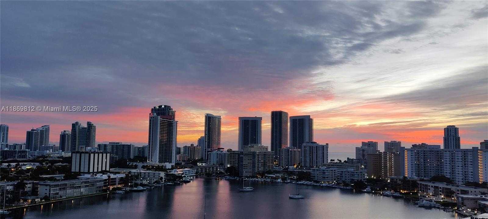 Small Image of 427 GOLDEN ISLES DR #16E, Hallandale Beach Number 17