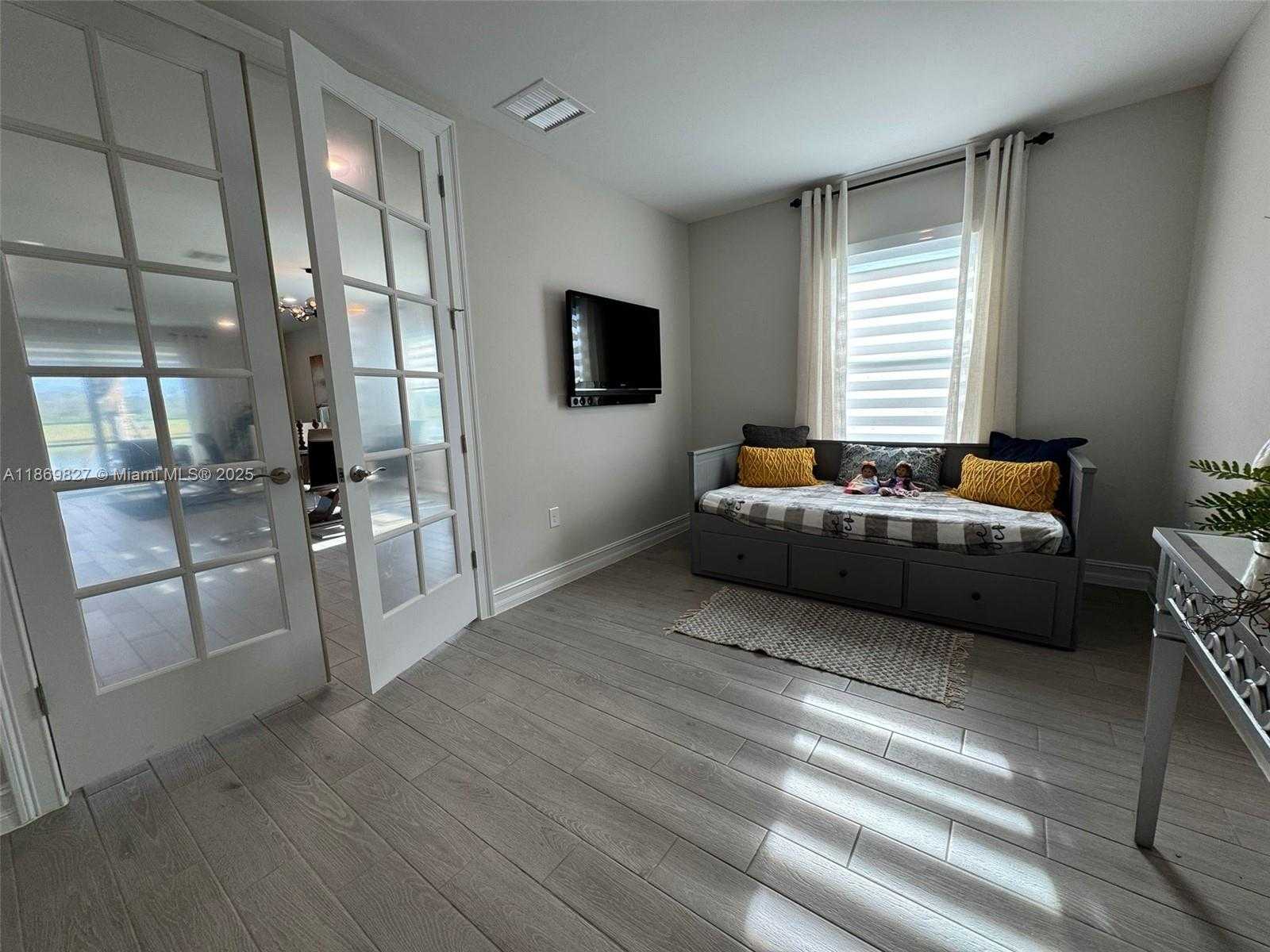 Small Image of 44448 PALM FROND DR, Punta Gorda Number 13