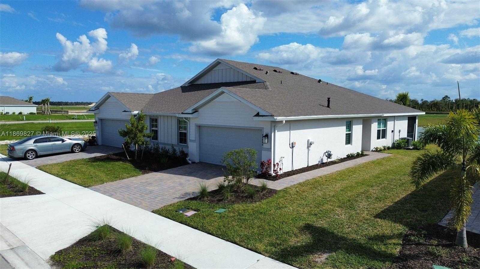 Small Image of 44448 PALM FROND DR, Punta Gorda Number 4