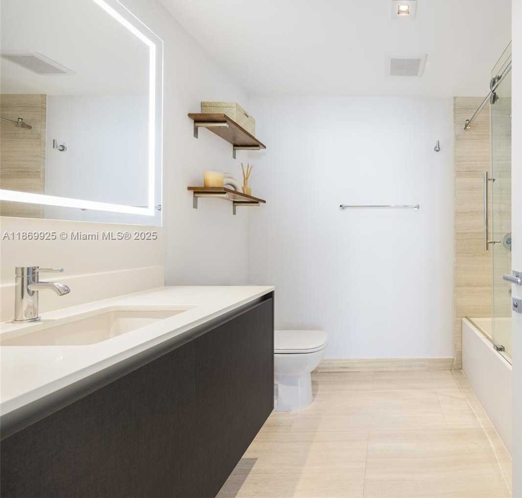 Small Image of 1451 BRICKELL AVE #1901, Miami Number 17