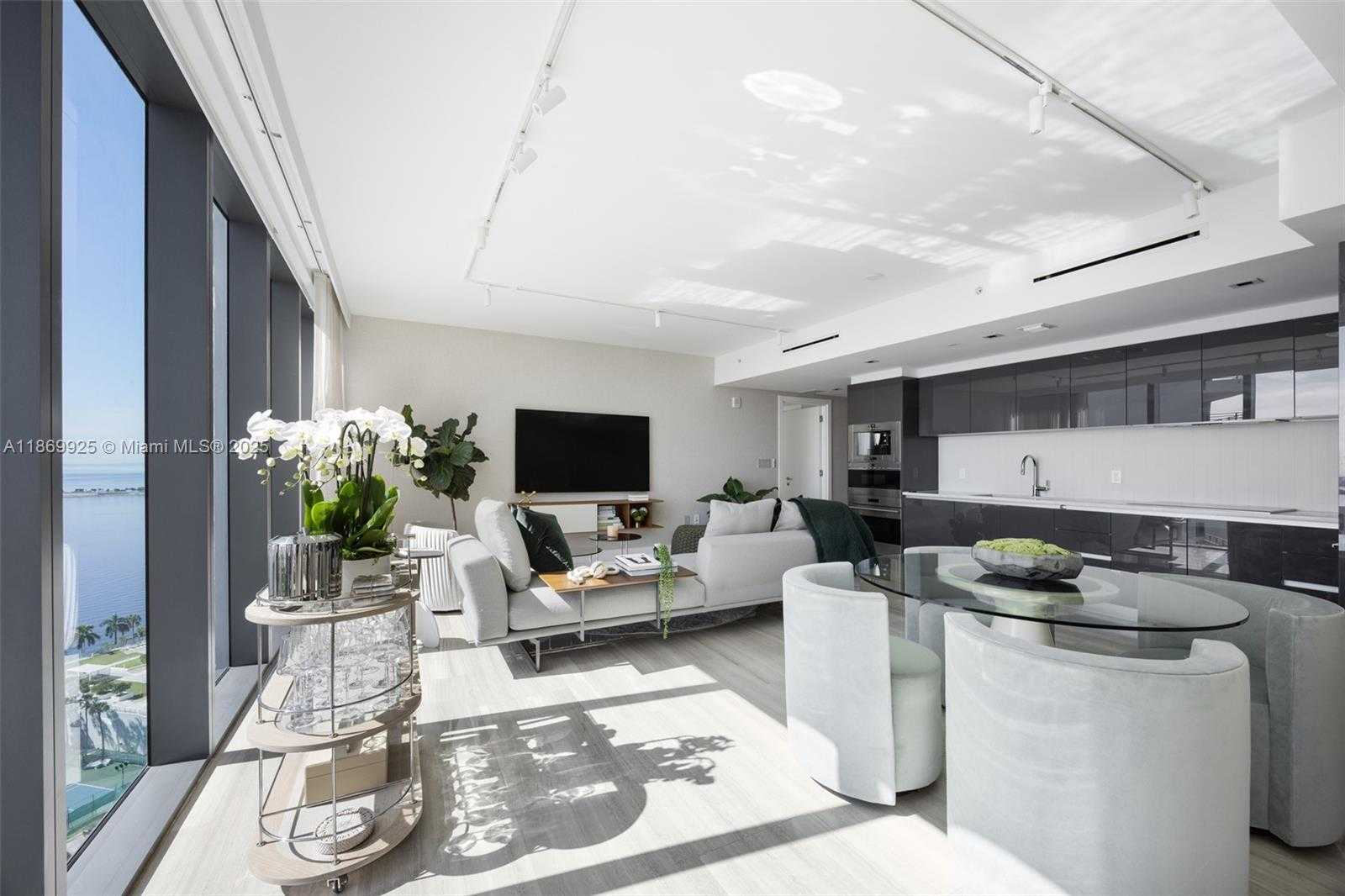 Small Image of 1451 BRICKELL AVE #1901, Miami Number 9