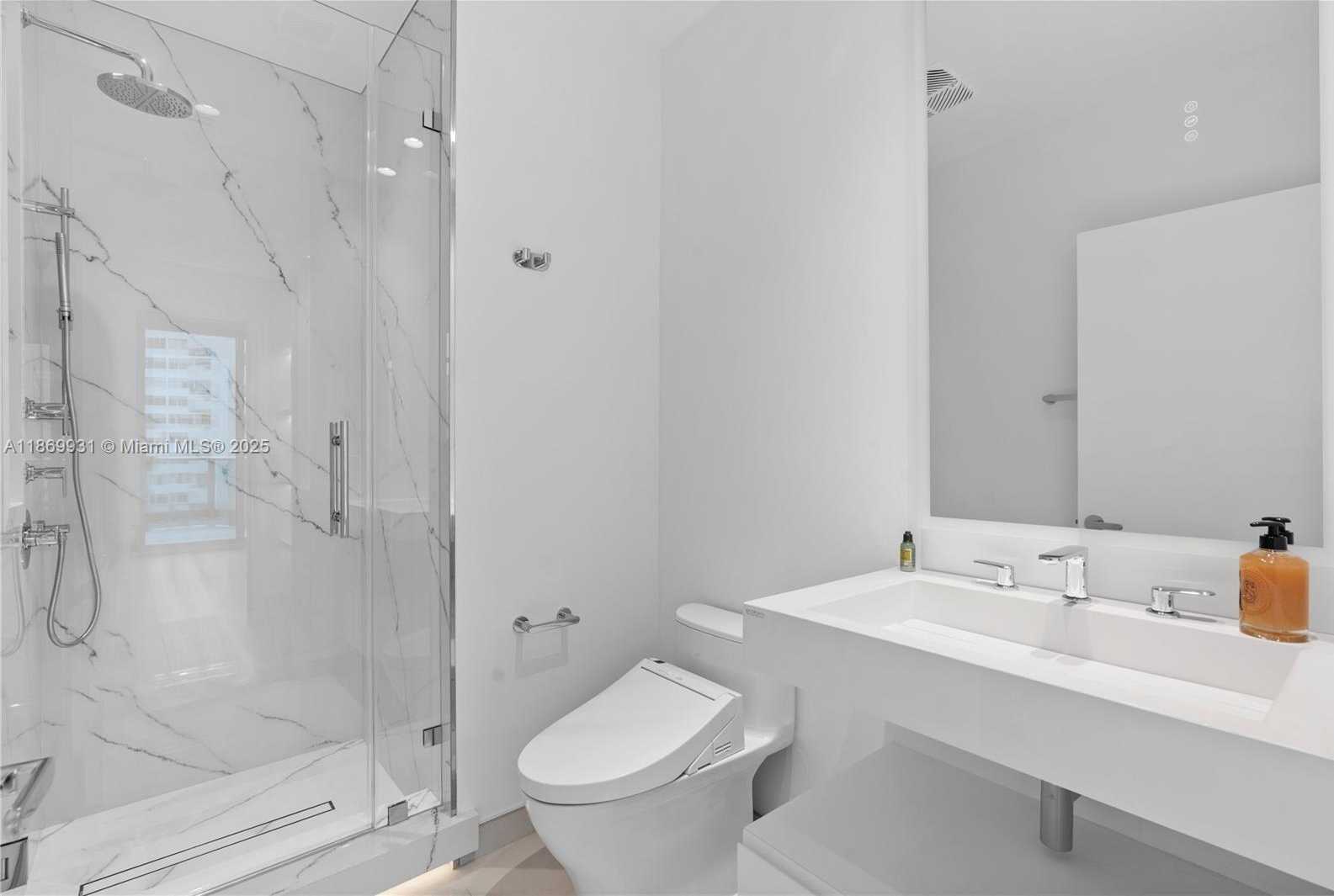 Small Image of 1331 BRICKELL BAY DR #608, Miami Number 20