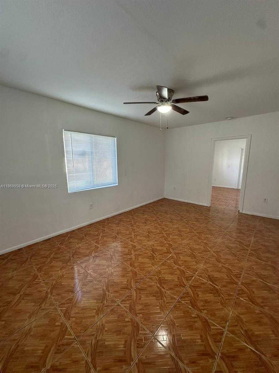 Small Image of 407 NORTH WEST 84TH ST #407, Miami Number 14