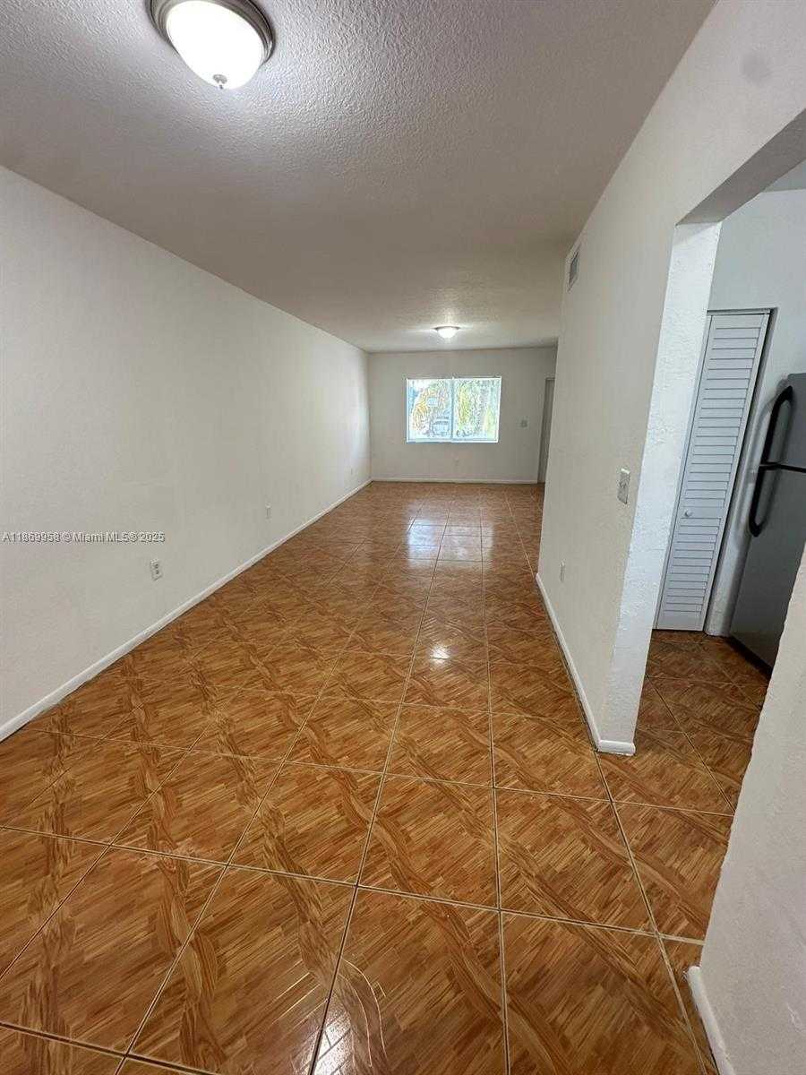 Small Image of 407 NORTH WEST 84TH ST #407, Miami Number 3