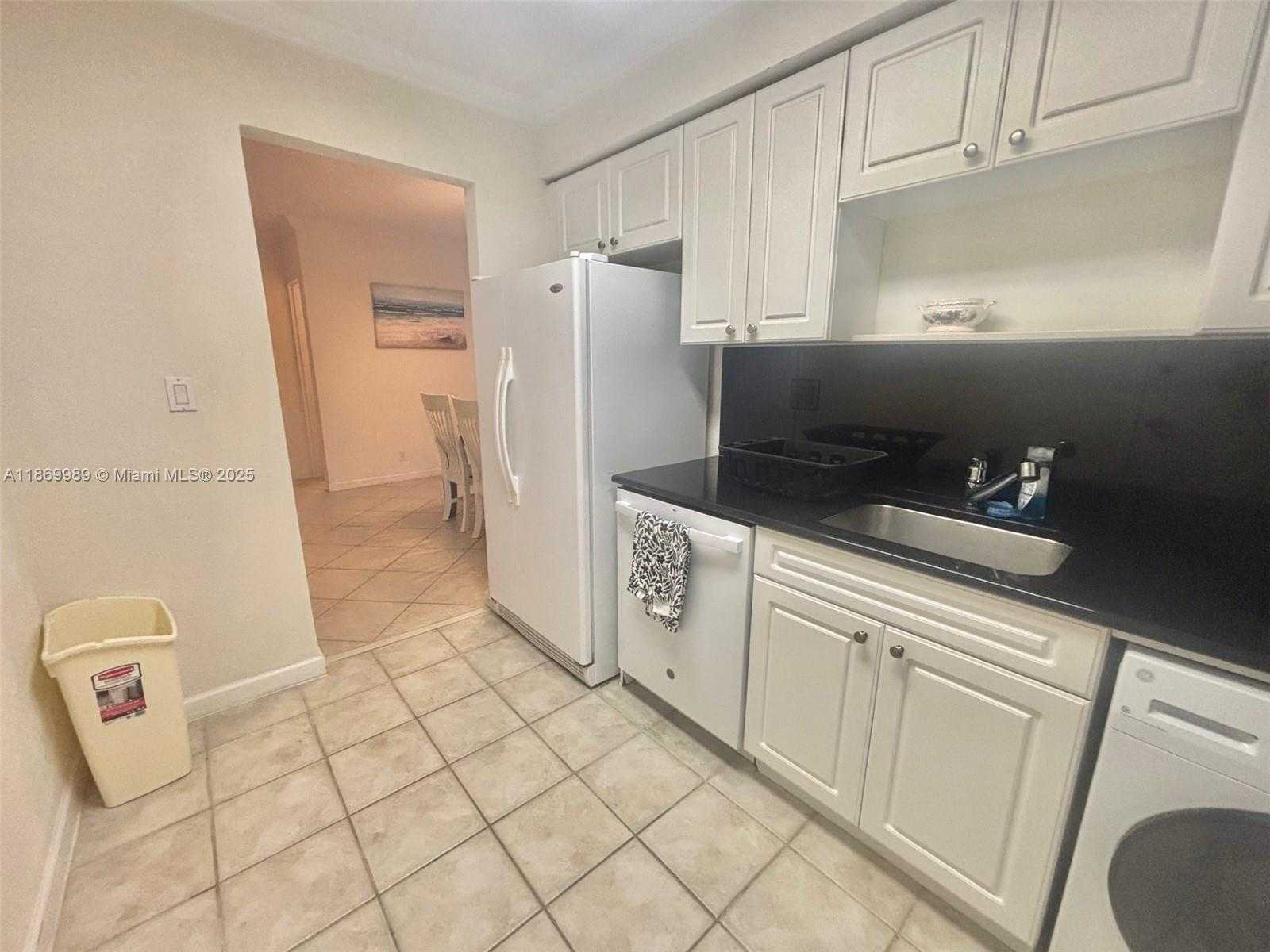 Small Image of 2501 SOUTH OCEAN DR #433, Hollywood Number 9