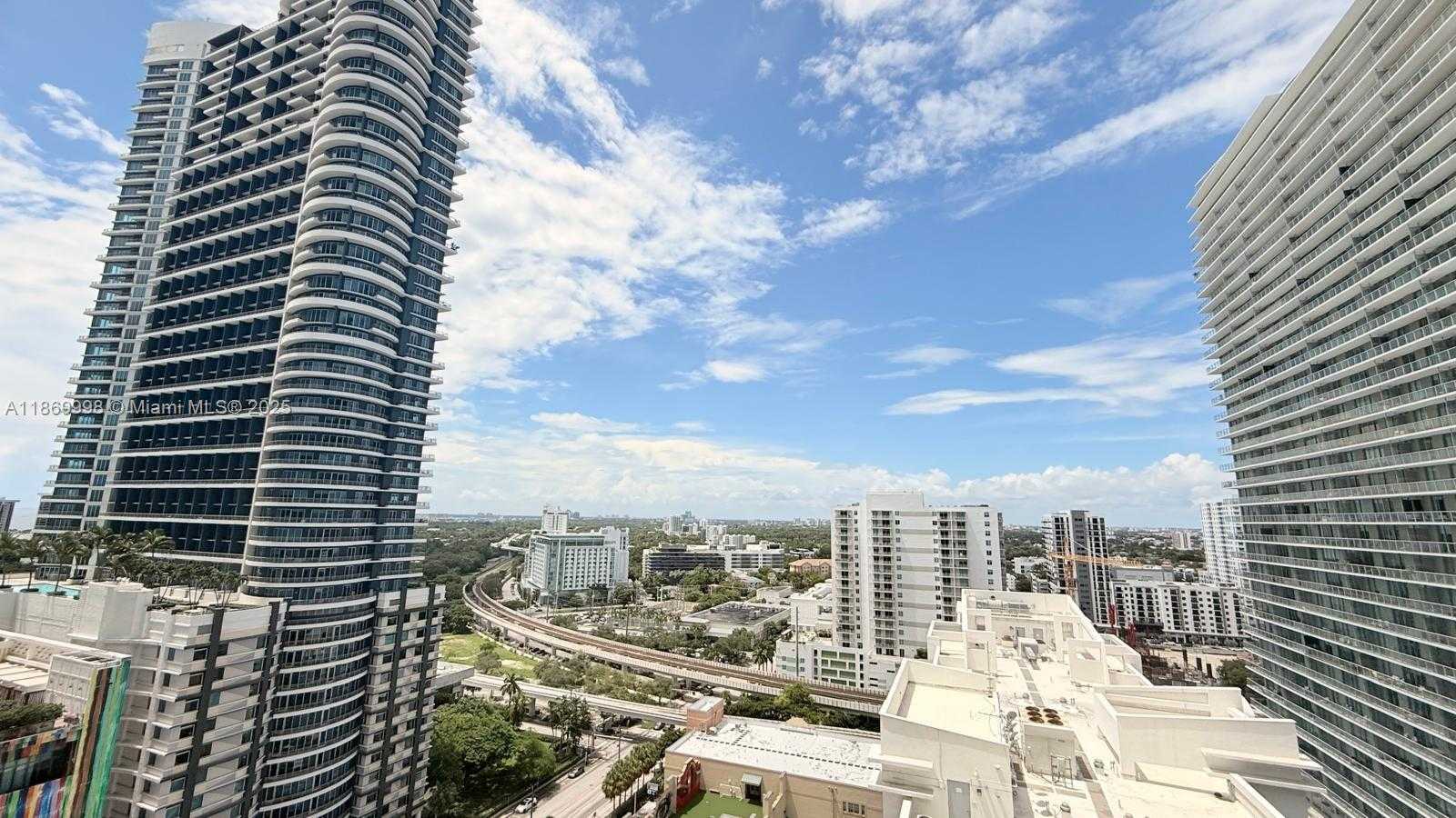 Small Image of 1250 SOUTH MIAMI AVE #1913, Miami Number 24