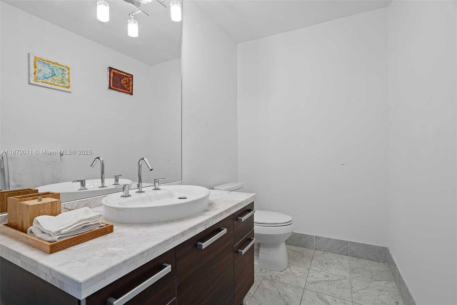 Small Image of 253 NORTH EAST 2 ST #626, Miami Number 18