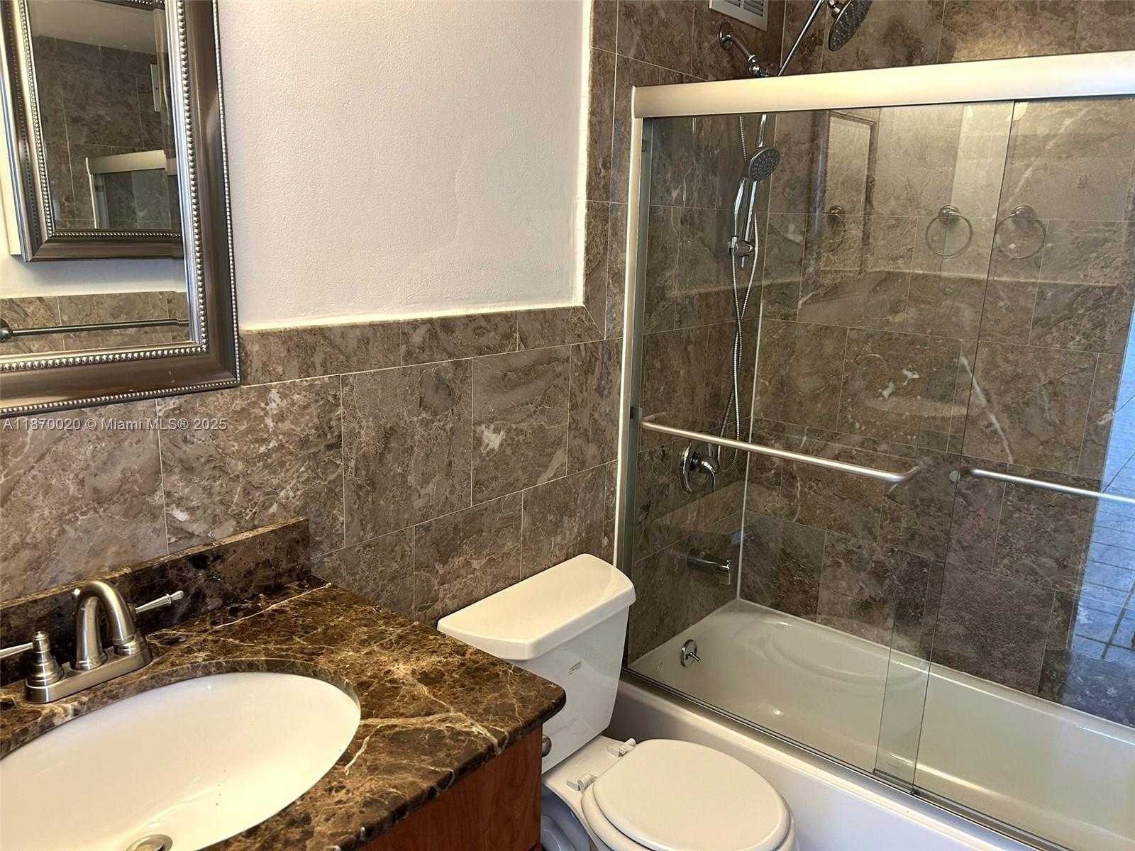 Small Image of 1880 SOUTH TREASURE DR #4F, North Bay Village Number 11