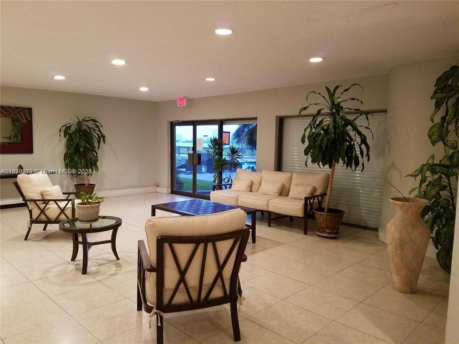 Small Image of 1880 SOUTH TREASURE DR #4F, North Bay Village Number 2