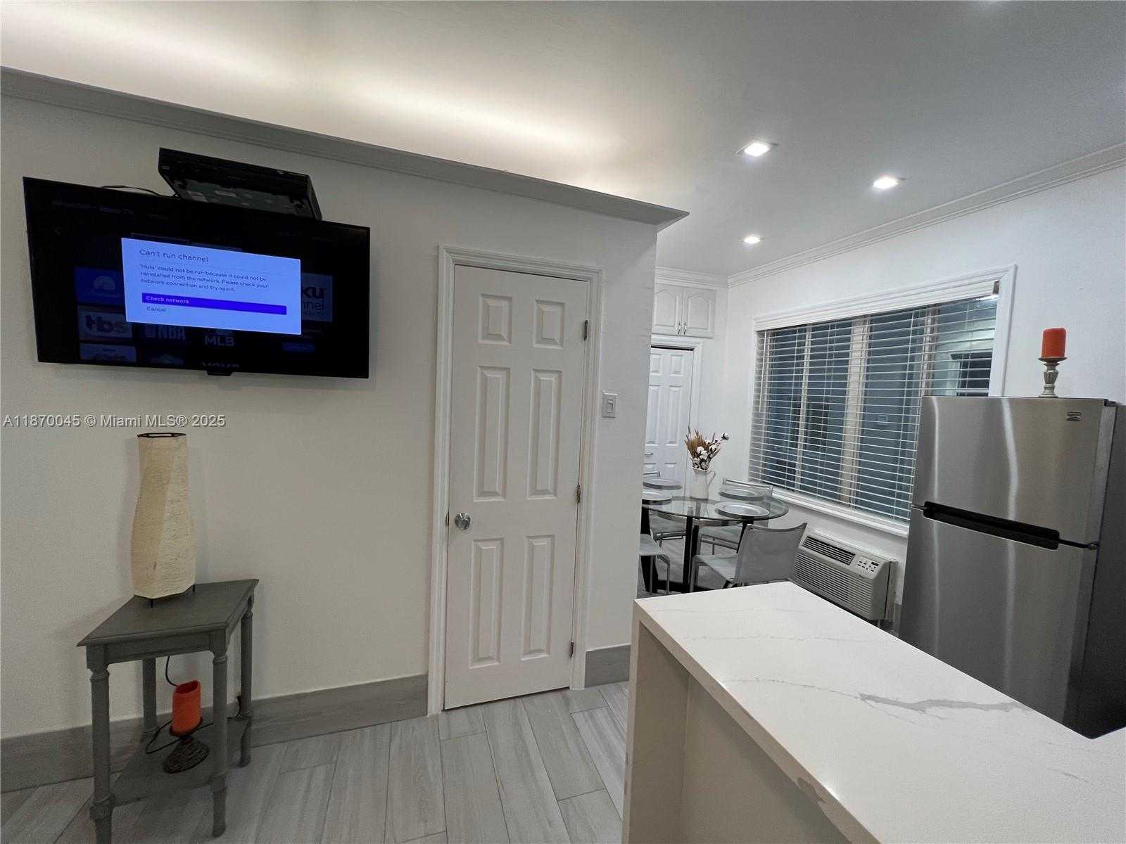 Small Image of 3710 COLLINS AVE #N-103, Miami Beach Number 12