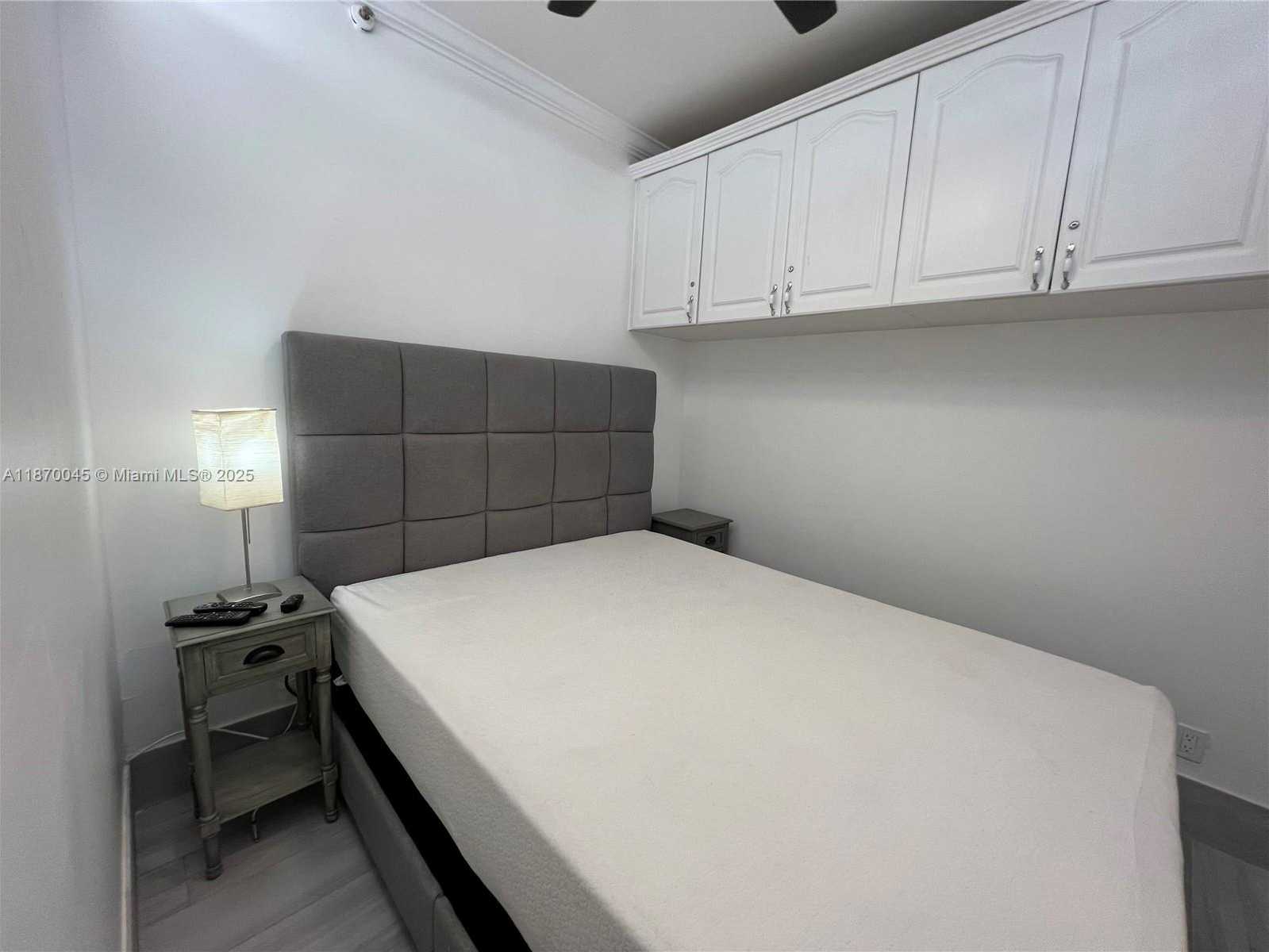 Small Image of 3710 COLLINS AVE #N-103, Miami Beach Number 16