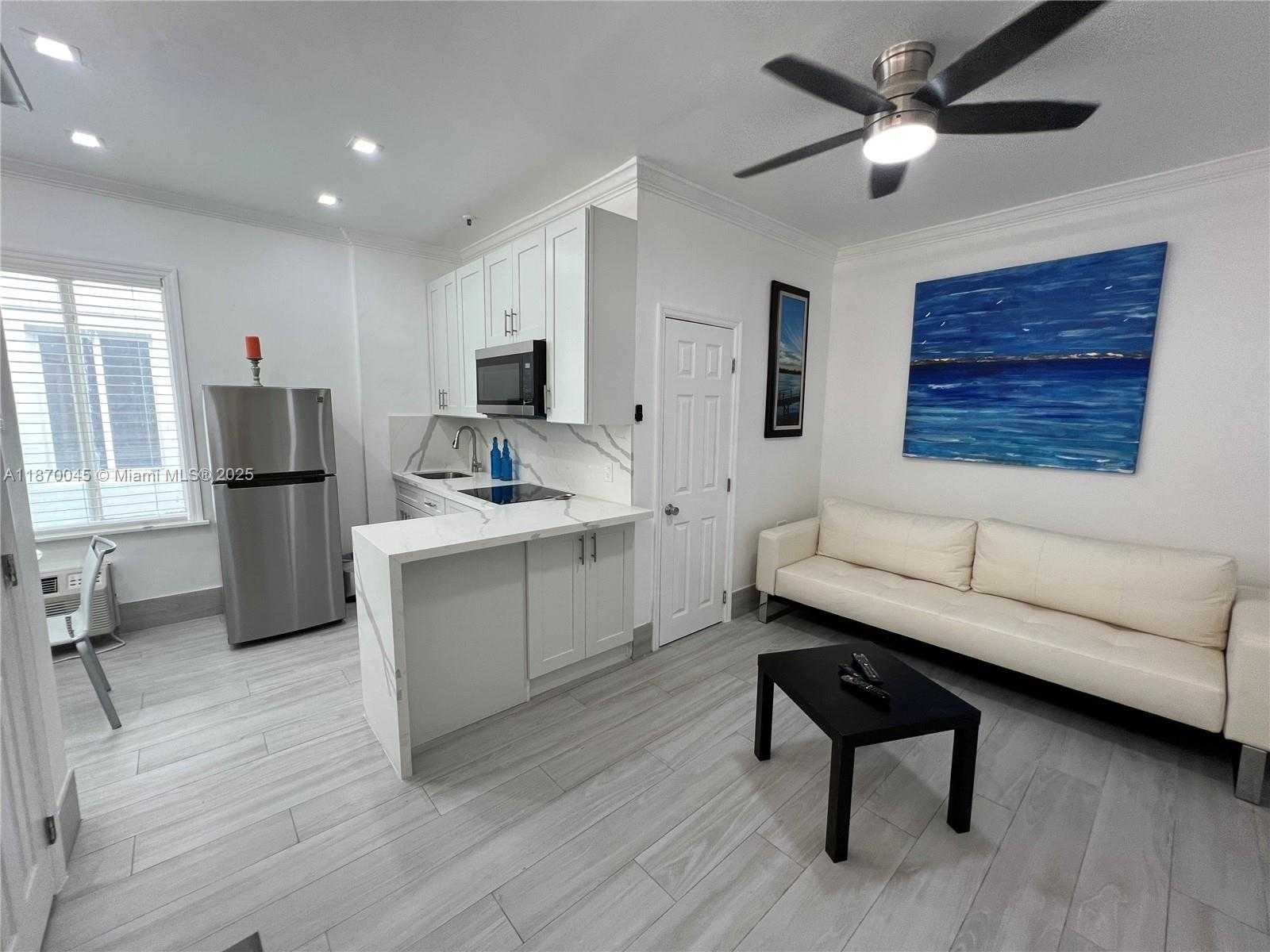 Small Image of 3710 COLLINS AVE #N-103, Miami Beach Number 21