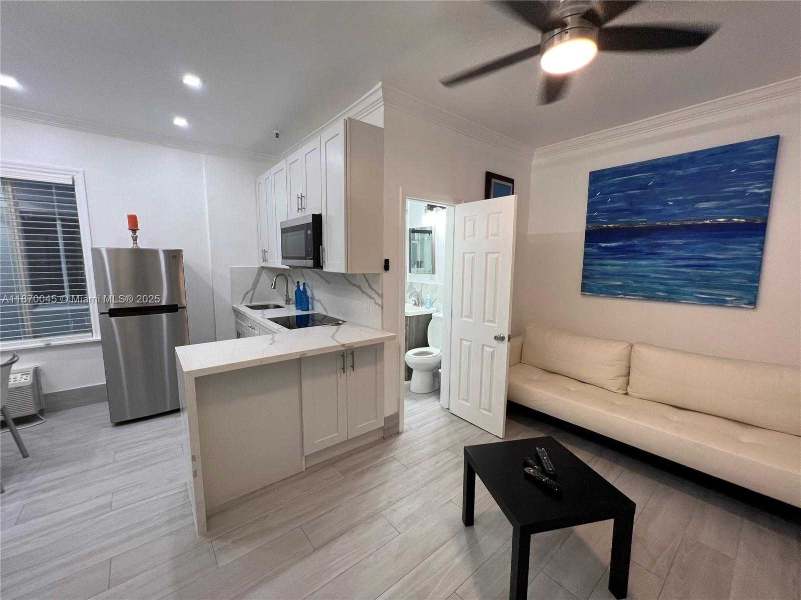 Small Image of 3710 COLLINS AVE #N-103, Miami Beach Number 26