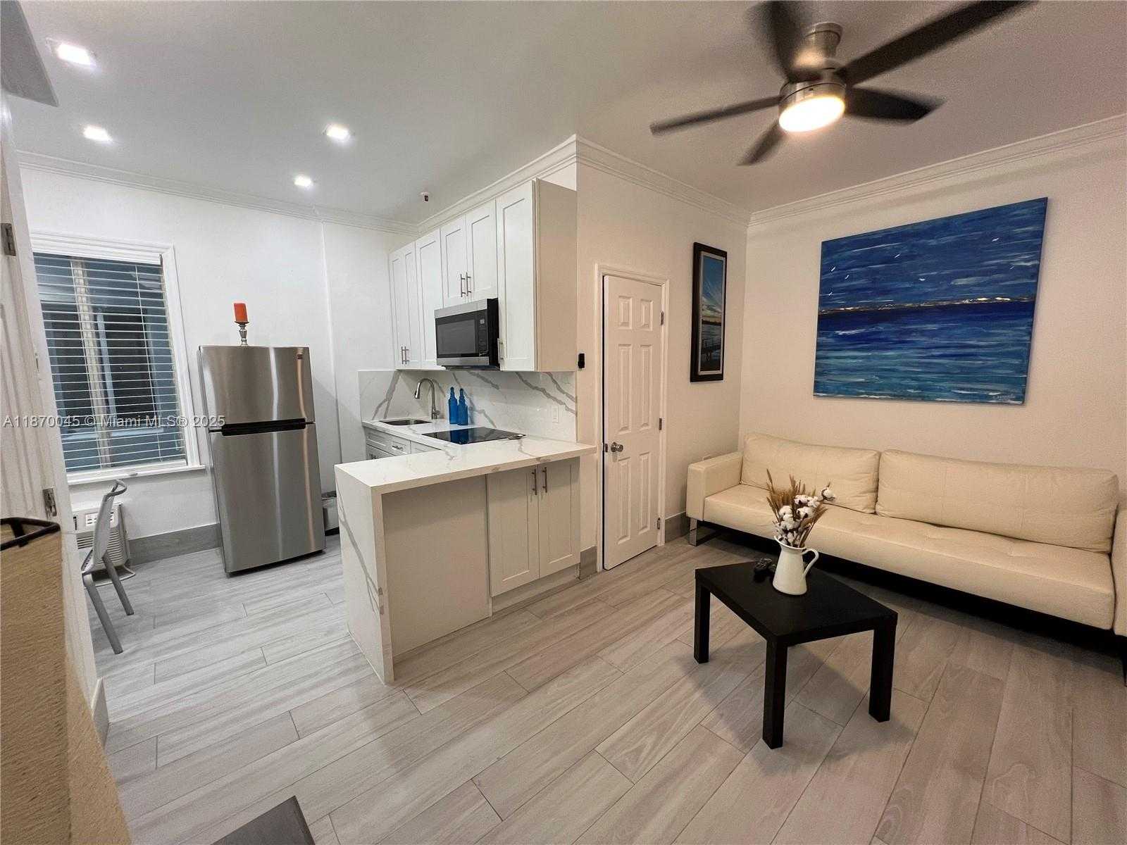 Small Image of 3710 COLLINS AVE #N-103, Miami Beach Number 30