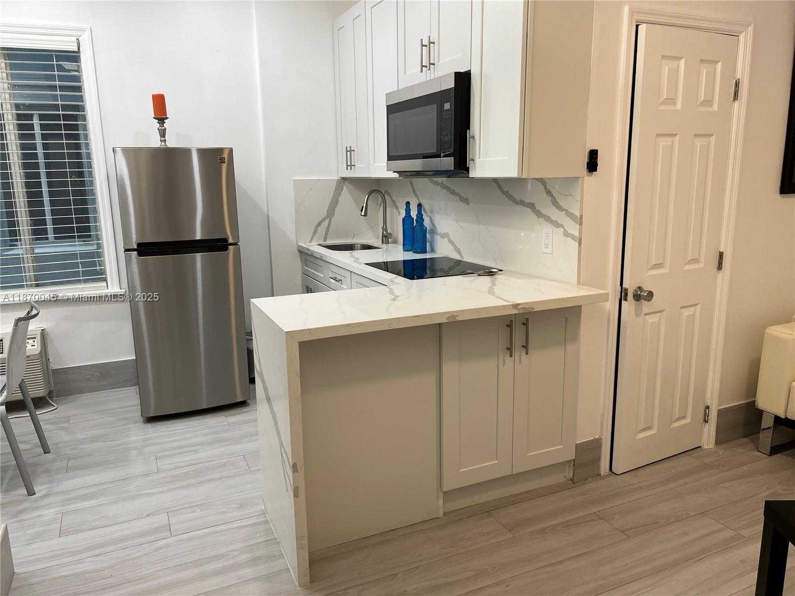 Small Image of 3710 COLLINS AVE #N-103, Miami Beach Number 33