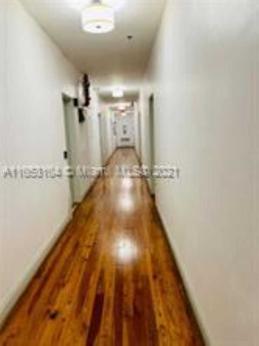 Small Image of 3710 COLLINS AVE #N-103, Miami Beach Number 41