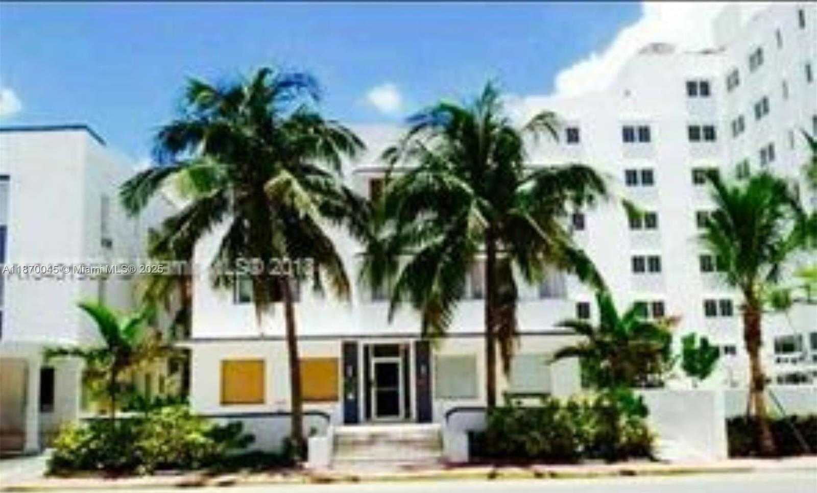 Small Image of 3710 COLLINS AVE #N-103, Miami Beach Number 54
