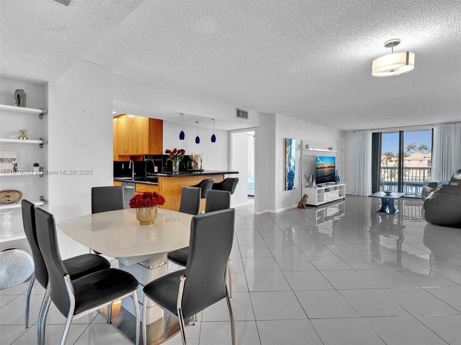 Small Image of 1500 SOUTH OCEAN DR #3E, Hollywood Number 3
