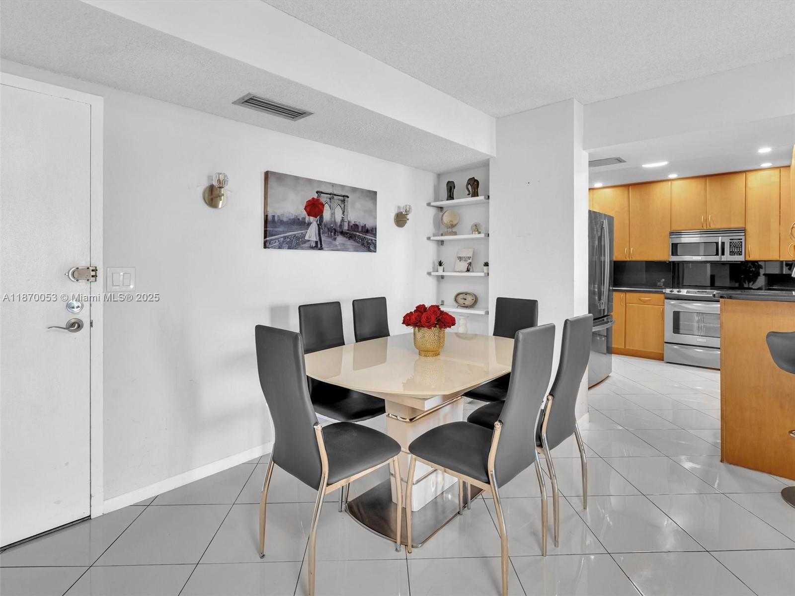Small Image of 1500 SOUTH OCEAN DR #3E, Hollywood Number 4