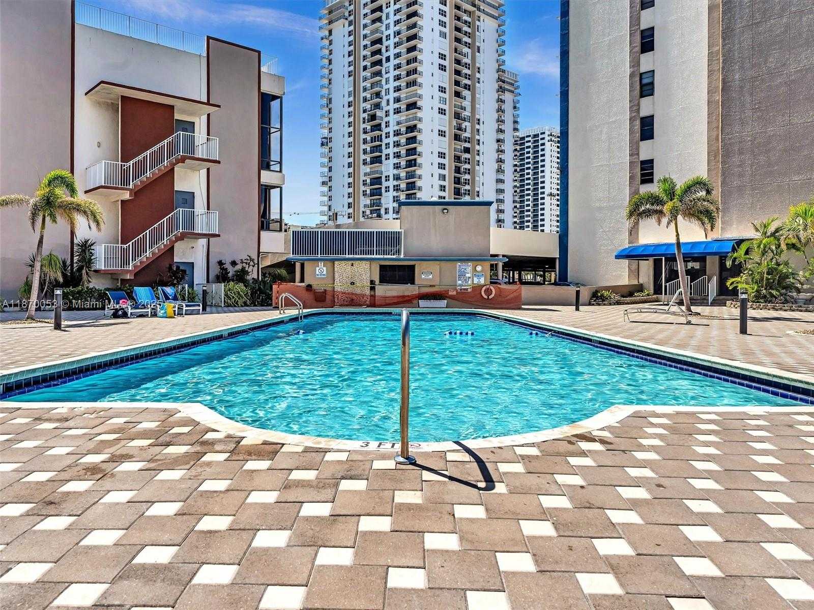 Small Image of 1500 SOUTH OCEAN DR #3E, Hollywood Number 42