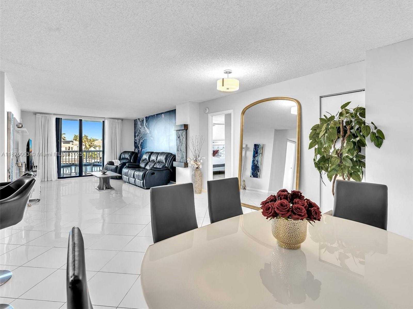 Small Image of 1500 SOUTH OCEAN DR #3E, Hollywood Number 7