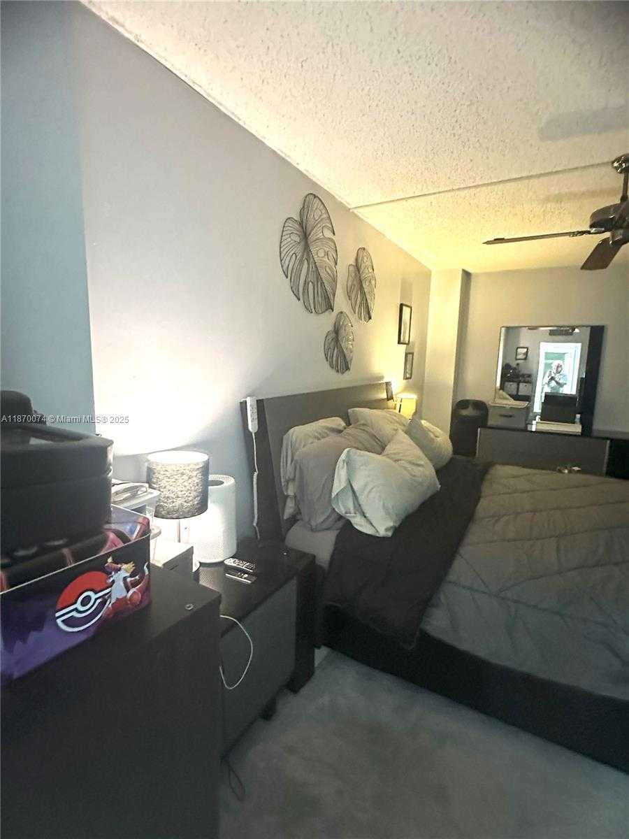 Small Image of 20335 E Country Club Dr, Aventura, FL 33180, USA Number 10