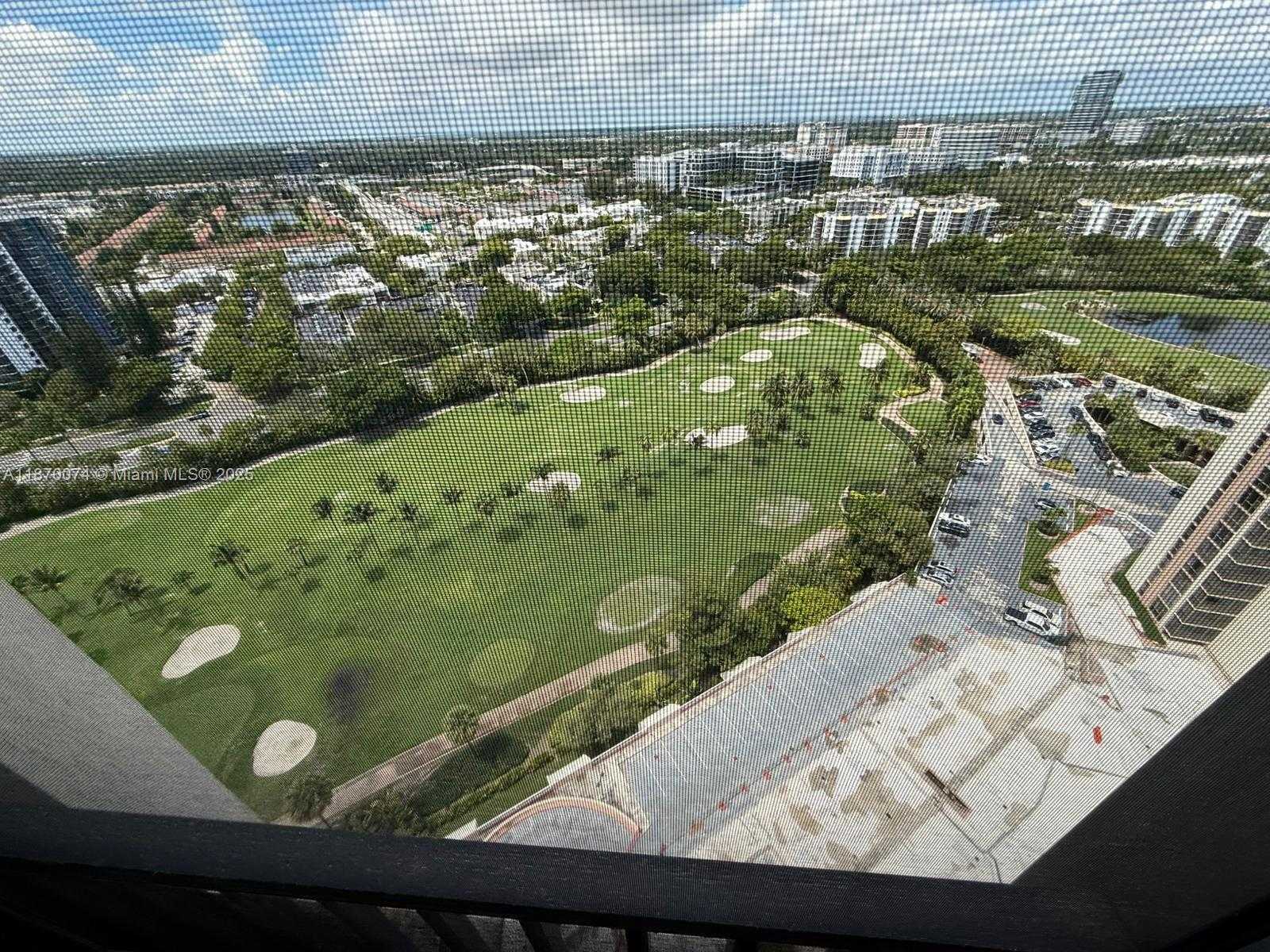 Small Image of 20335 E Country Club Dr, Aventura, FL 33180, USA Number 14