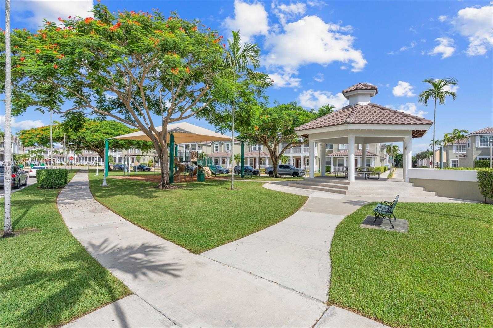 Small Image of 10548 NORTH WEST 56TH DR, Coral Springs Number 33