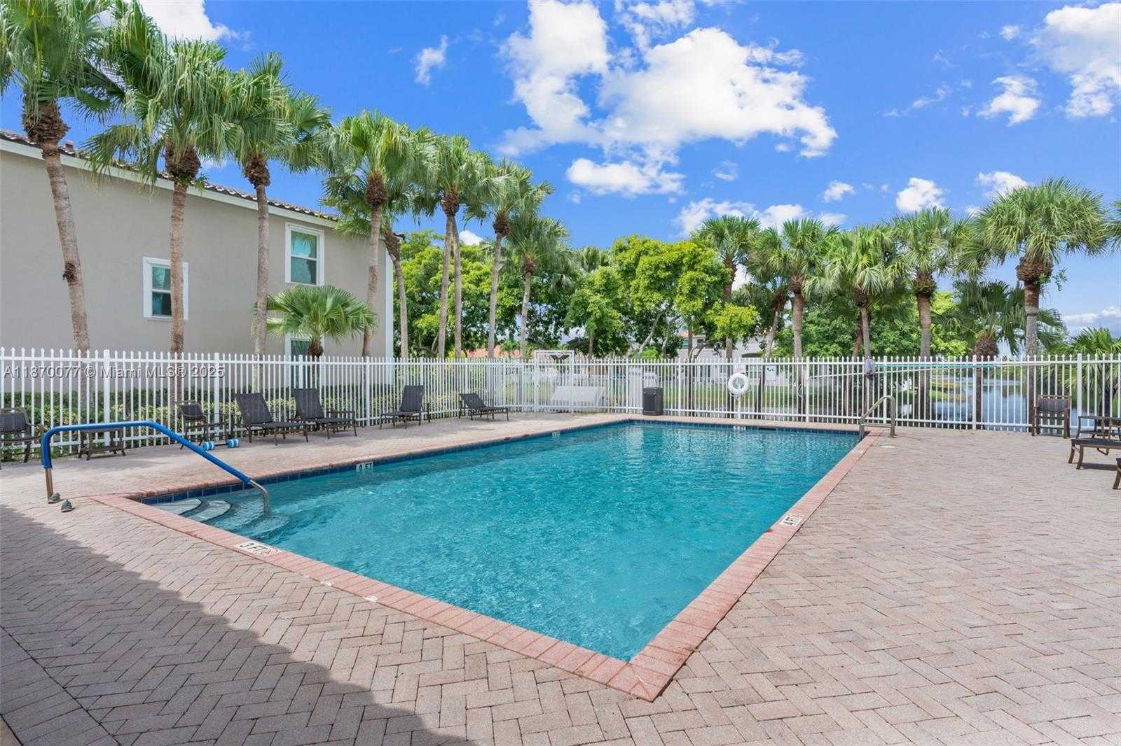 Small Image of 10548 NORTH WEST 56TH DR, Coral Springs Number 35