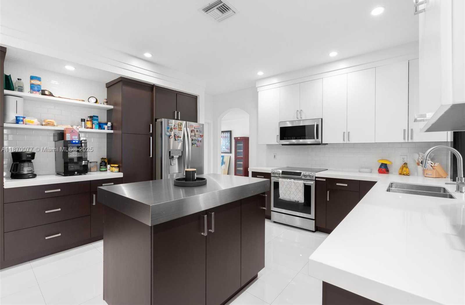 Small Image of 10548 NORTH WEST 56TH DR, Coral Springs Number 5