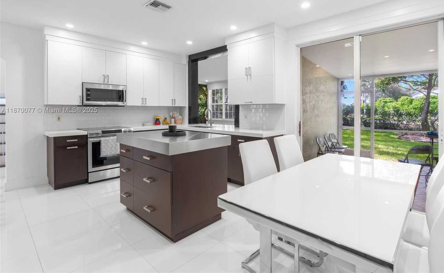 Small Image of 10548 NORTH WEST 56TH DR, Coral Springs Number 6