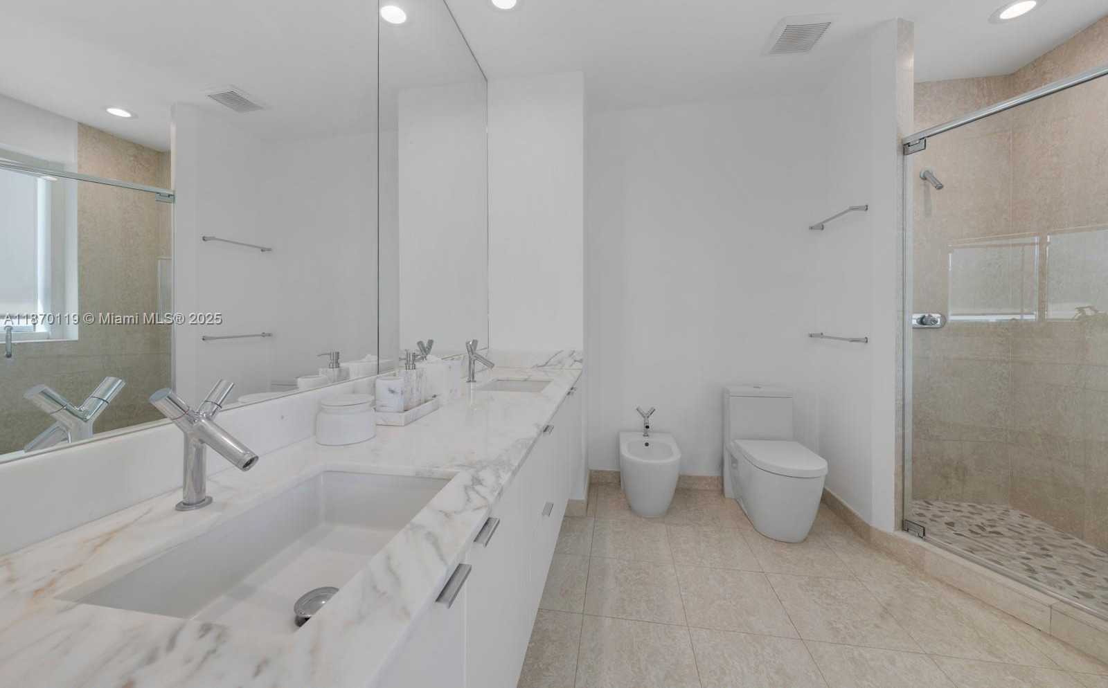 Small Image of 400 ALTON RD #TH-1A, Miami Beach Number 21