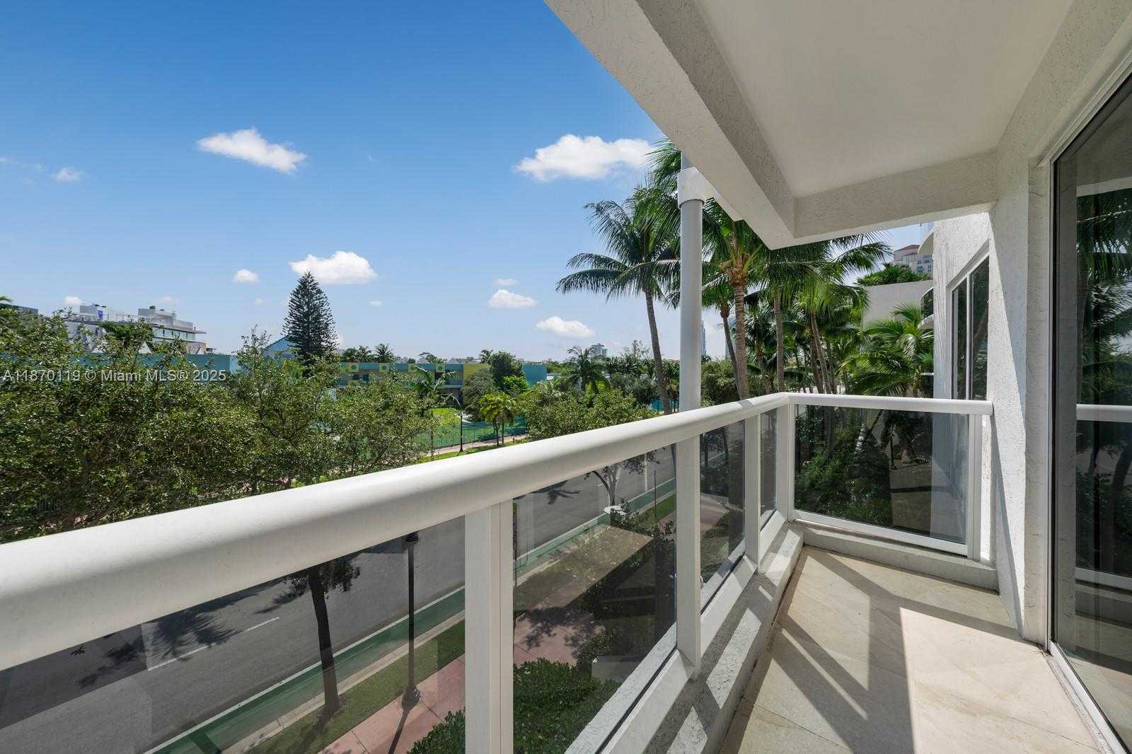 Small Image of 400 ALTON RD #TH-1A, Miami Beach Number 23